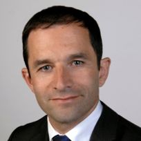 Benoit-Hamon-class-action